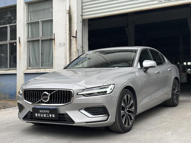 Volvo S60 2025 B4 Intelligent Long Range Luxury Edition – фото 1