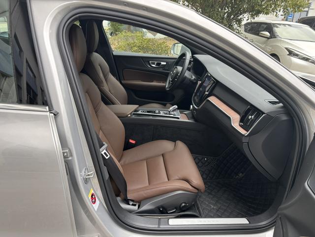 Volvo S60 2025 B4 Intelligent Long Range Luxury Edition – фото 10