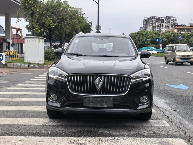 BORGWARD BX7 Модель 2018 года 28T 2WD Premium 5 seat National V