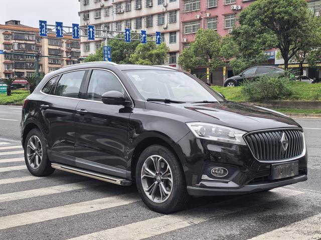 BORGWARD BX7 Модель 2018 года 28T 2WD Premium 5 seat National V