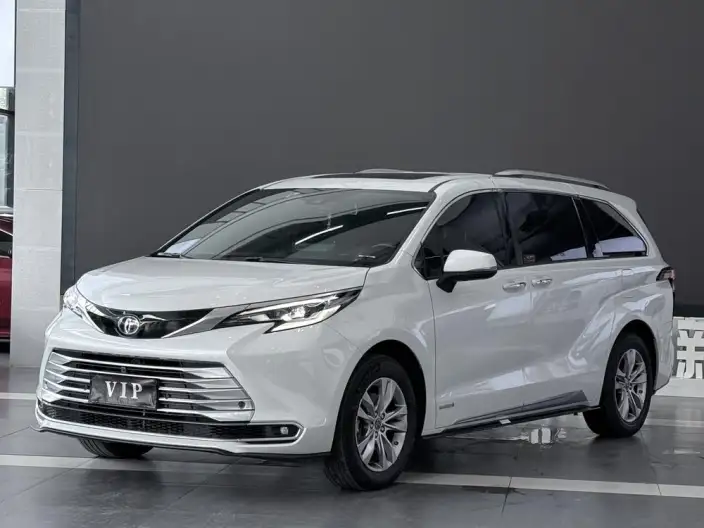 Toyota Sienna 2021 Model 2.5L Hybrid Platinum edition