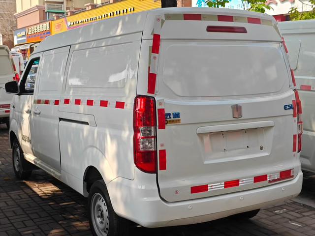 Farizon E5 2022 E5L BEV Cargo Van Gotion 38.7kWh – фото 5