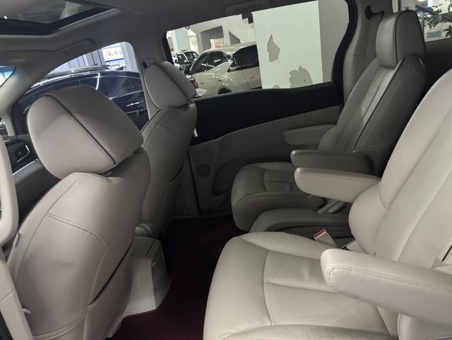 Buick GL8 2021 Facelift Land Business 652T Luxury – фото 8