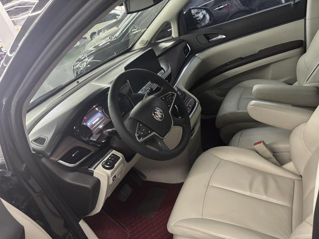 Buick GL8 2021 Facelift Land Business 652T Luxury – фото 9
