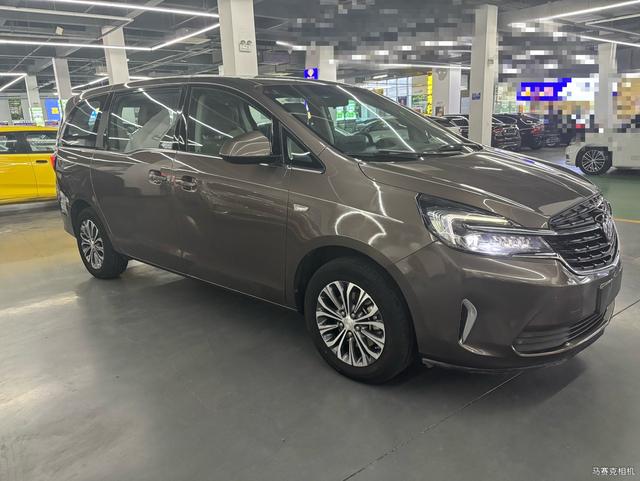 Buick GL8 2022 Land Business Class 652T Comfort – фото 3