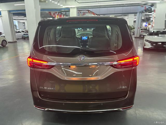 Buick GL8 2022 Land Business Class 652T Comfort – фото 5