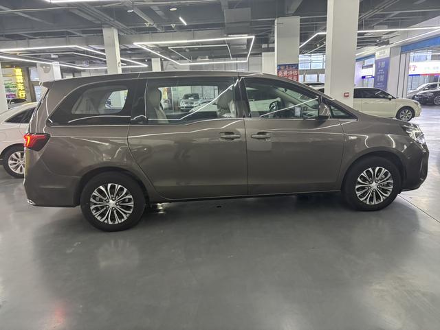 Buick GL8 2022 Land Business Class 652T Comfort – фото 10