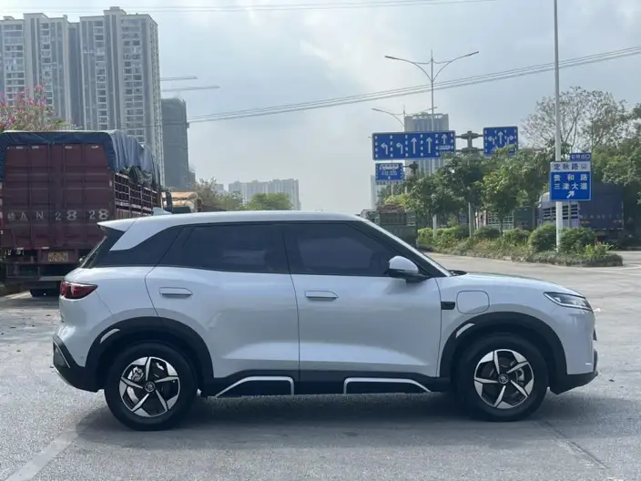 Yuan UP 2025 Model Smart Driving Edition 401KM Leading Model – фото 7