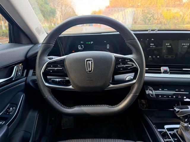 Bestune B70 2023 Third Gen 1.5T Automatic Smooth Enjoy – фото 18
