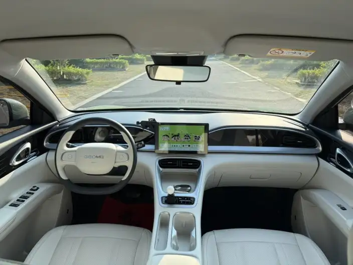 Geely Galaxy StarWish 2025 Model 310km Youth Edition – фото 8
