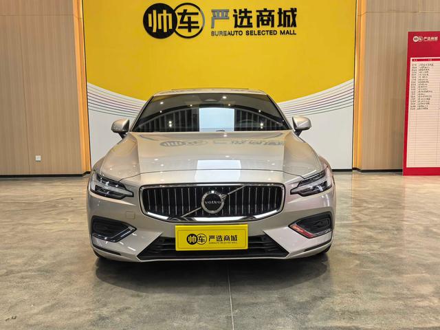 Volvo S60 2024 B4 B4 Smart Luxury – фото 2