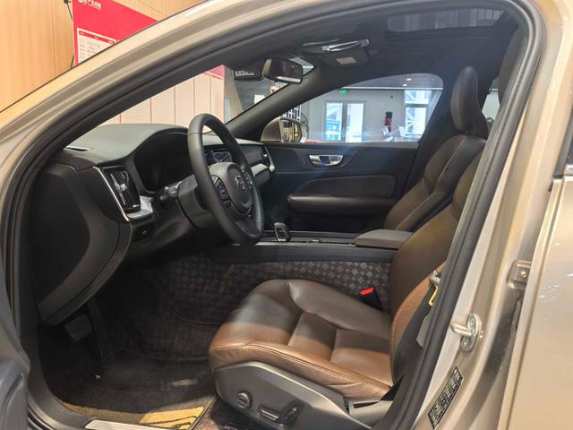 Volvo S60 2024 B4 B4 Smart Luxury – фото 7