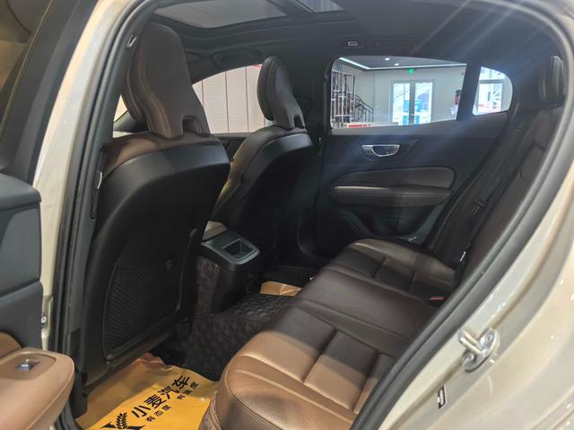 Volvo S60 2024 B4 B4 Smart Luxury – фото 11