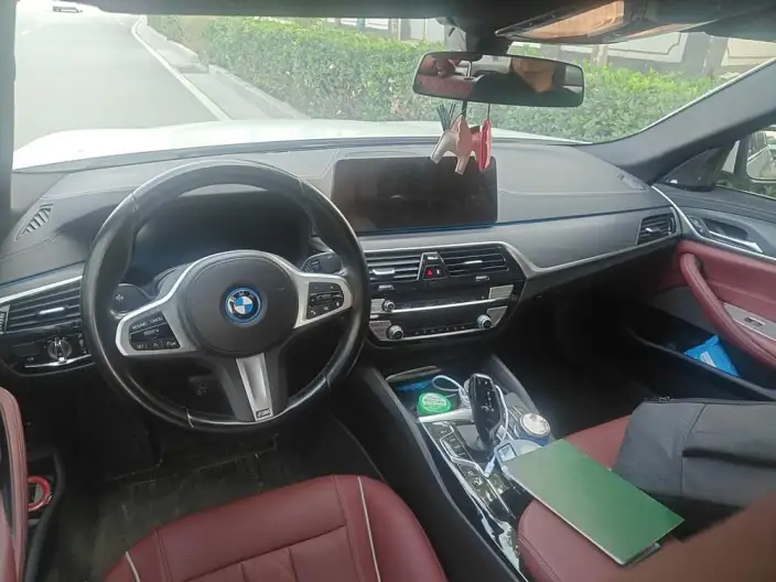 BMW 5 Series PHEV 2022 Model Facelift 535Le M Sports Set – фото 5