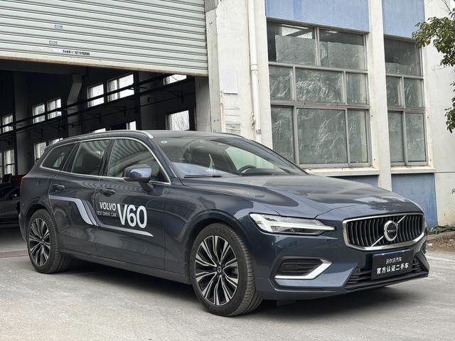 Volvo V60 2025 B5 Intelligent Long Range Luxury Edition – фото 3