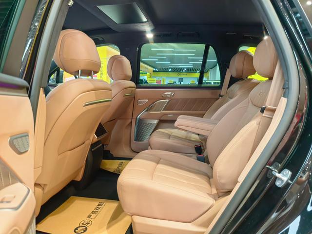 ONVO L90 2025 Six-seater version Ultra – фото 12