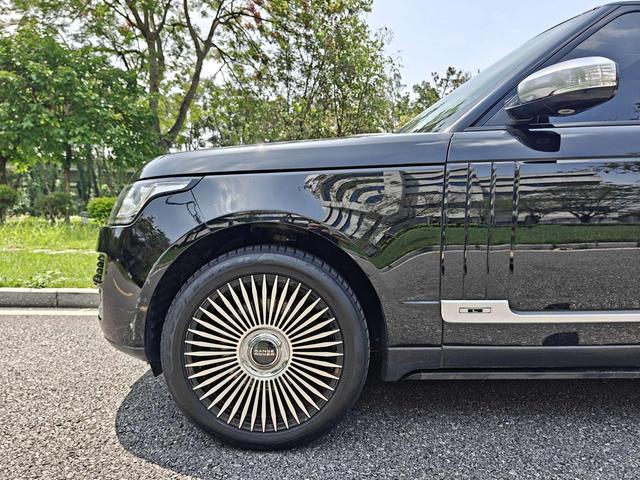 Land Rover Range Rover 2017 3.0 V6 SC Vogue Extended – фото 4