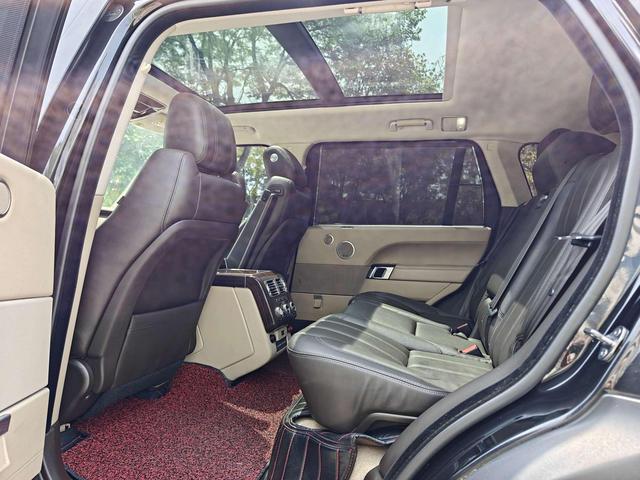 Land Rover Range Rover 2017 3.0 V6 SC Vogue Extended – фото 11