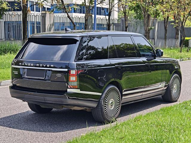 Land Rover Range Rover 2017 3.0 V6 SC Vogue Extended – фото 12