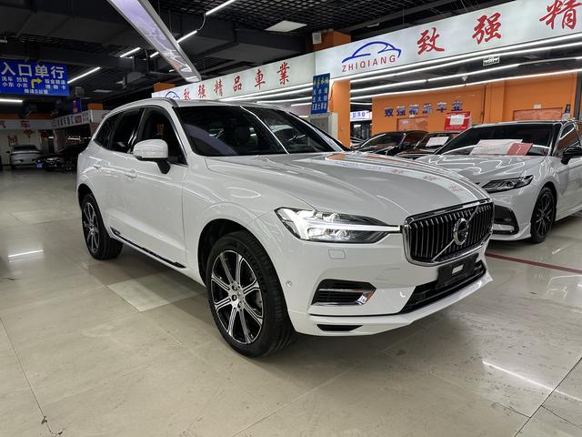 Volvo XC60 PHEV 2021 T8 E-Drive Hybrid Smart Enjoy Luxury Edition – фото 3