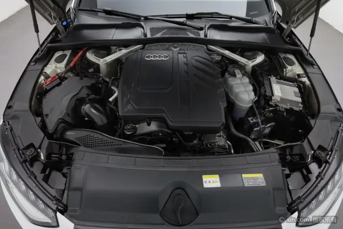 Audi A4 L 2024 Model 40 TFSI Luxury Dynamic Model – фото 5