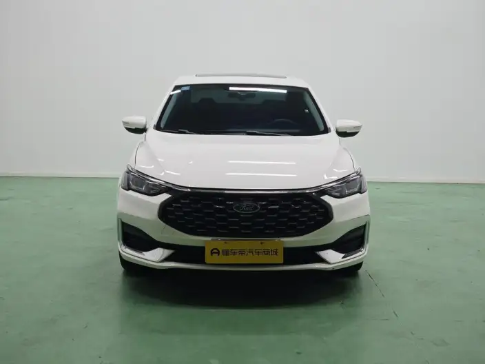 Ford Escort 2021 Model 1.5L Automatic Diamond Edition – фото 2