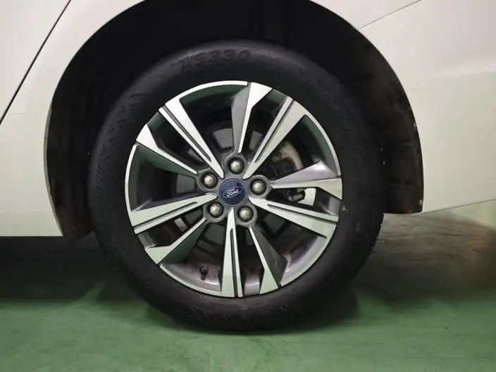 Ford Escort 2021 Model 1.5L Automatic Diamond Edition – фото 9