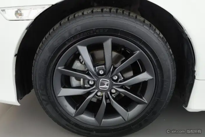Honda Civic 2019 Model 220TURBO CVT Dynamic Edition China VI – фото 9