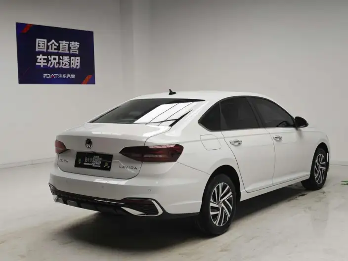 Volkswagen Lavida 2024 Model 1.5L Automatic Starry Sky Five Million Edition – фото 7