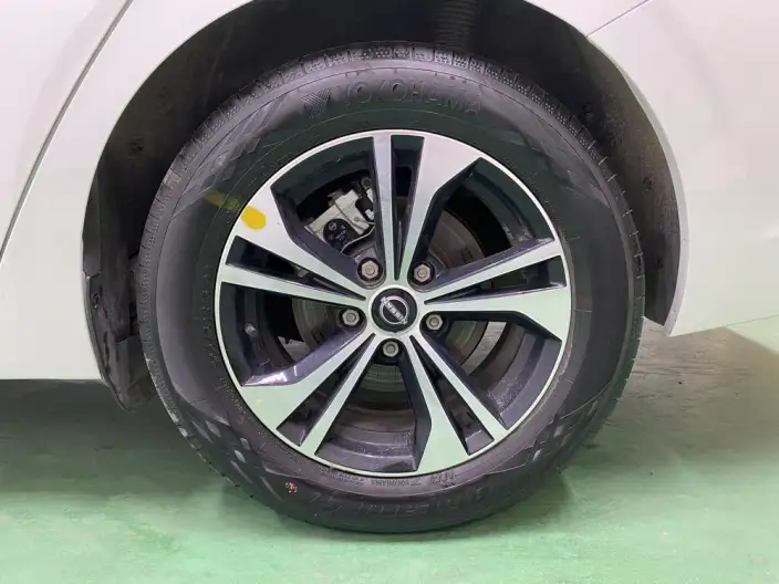 Nissan Sylphy 2023 Model 1.6L CVT Yuexiang Edition – фото 9