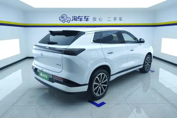 Dongfeng Aeolus Fengsheng L8 PHEV 2025 Model 112KM Ideal Edition