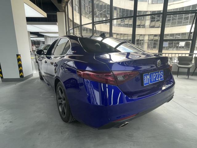 Al f a Romeo Giulia Модель 2020 года 2.0T 280HP Deluxe Edition – фото 10