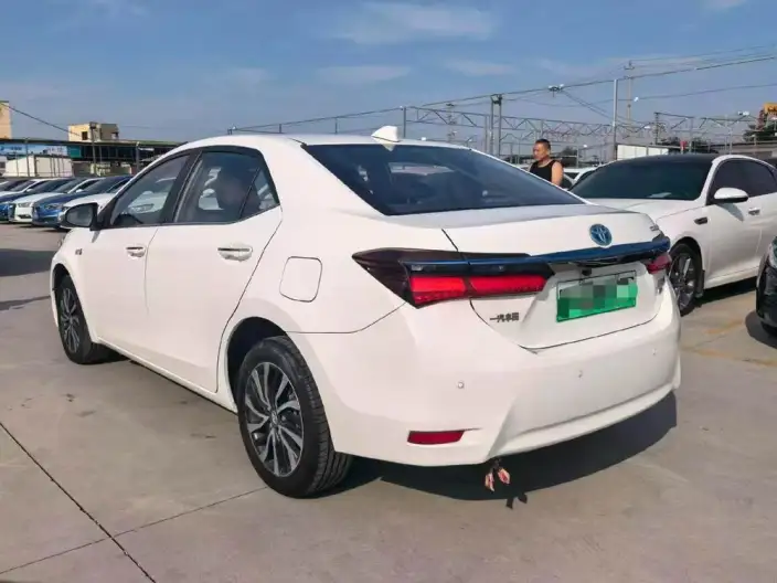 Corolla Hybrid E+ 2019 Model 1.8L Leading version – фото 4