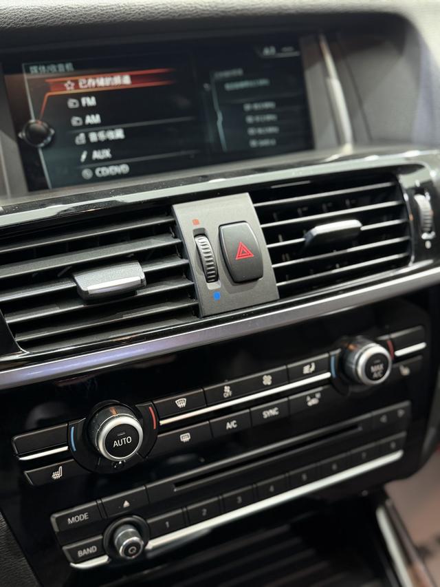 BMW X4 2016 модификация xDrive20i M Sport Sport – фото 12