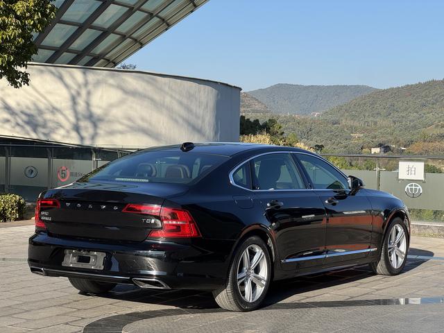 Volvo S90 2019 T5 Intelligent Refined – фото 4