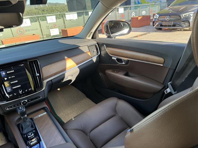 Volvo S90 2019 T5 Intelligent Refined – фото 36