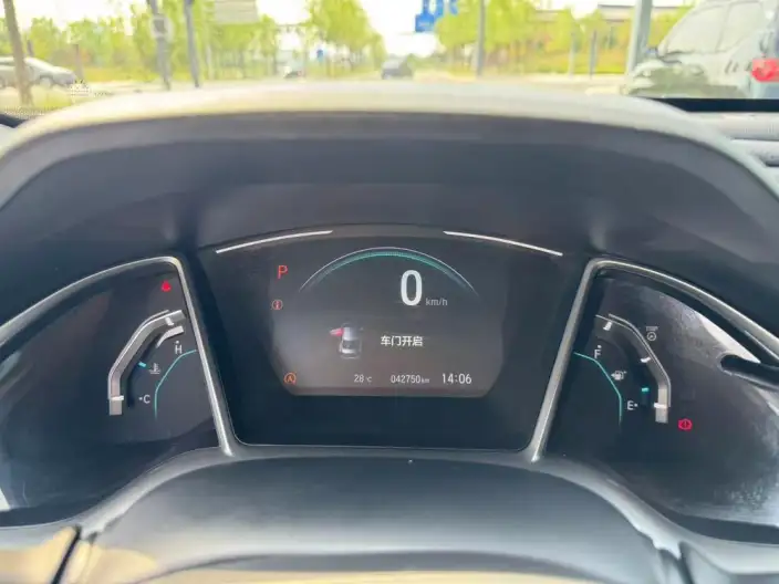 Honda Civic 2019 Model 220TURBO CVT Dynamic Edition China VI – фото 6