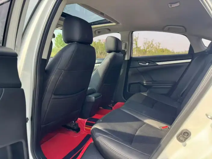 Honda Civic 2019 Model 220TURBO CVT Dynamic Edition China VI – фото 9