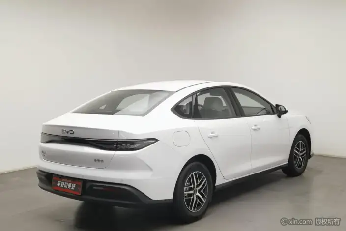 BYD Seal 05DM 2026 Model DM-i 210KM Noble Model – фото 4
