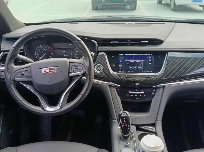 Cadillac XT6 2022 Model 2.0T VI seat 4WD Luxury Model Standard Edition – фото 5