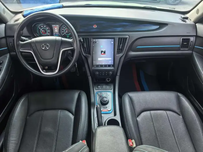 BAIC New Energy EU 2018 Model EU Kuaihuan Le Tour Edition – фото 7