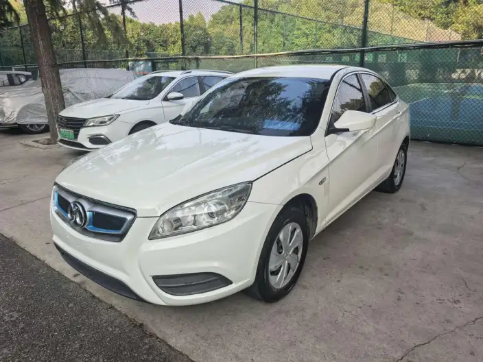 BAIC New Energy EU 2018 Model EU Kuaihuan Le Tour Edition – фото 10