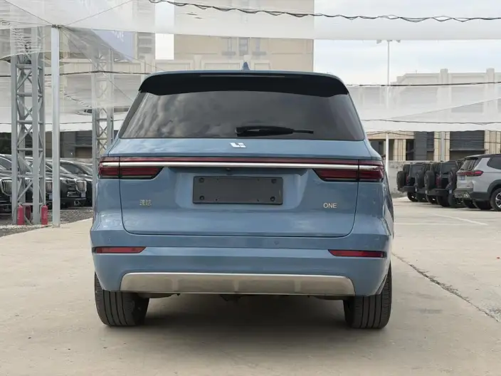 Li Auto ONE 2021 Model Extended Range 6 seat Edition – фото 5