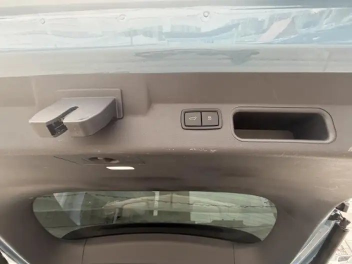 Li Auto ONE 2021 Model Extended Range 6 seat Edition – фото 8