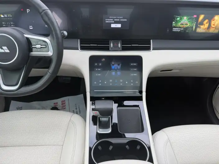 Li Auto ONE 2021 Model Extended Range 6 seat Edition – фото 10
