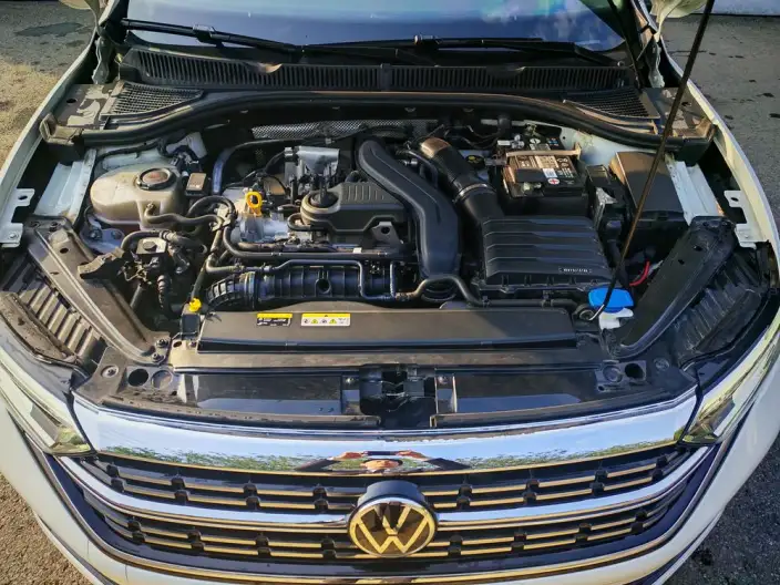 Volkswagen Sagitar 2023 Model 300TSI DSG Superior Edition – фото 7