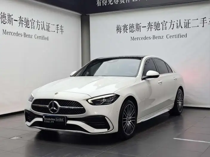 Mercedes-Benz C-Class 2023 Model C 260 L Sports Edition – фото 1