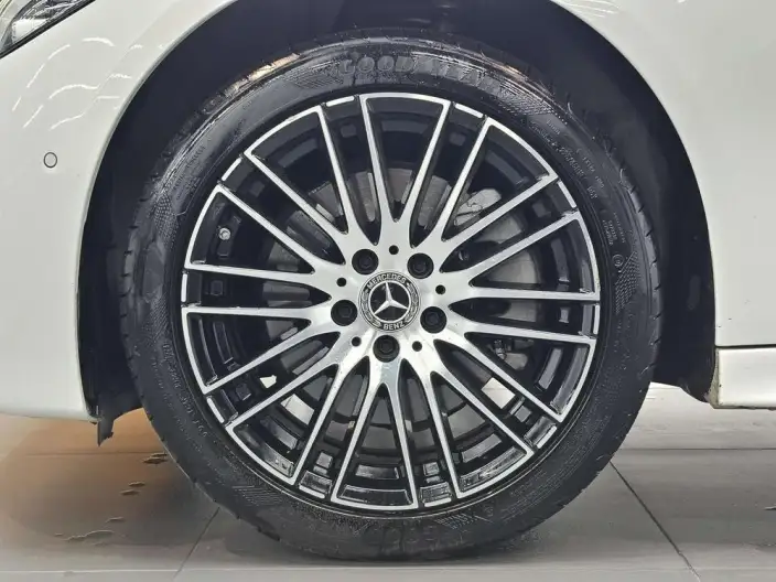 Mercedes-Benz C-Class 2023 Model C 260 L Sports Edition – фото 7