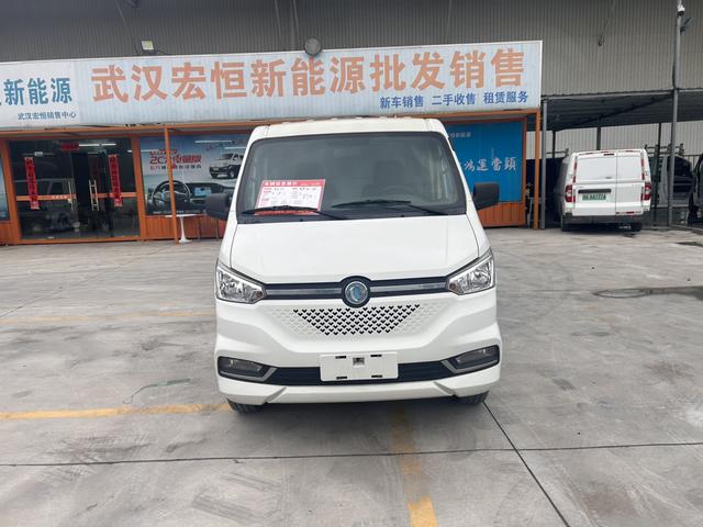 Dong f eng Yu f eng EM26 2023 Premium 41.86kWh CATL