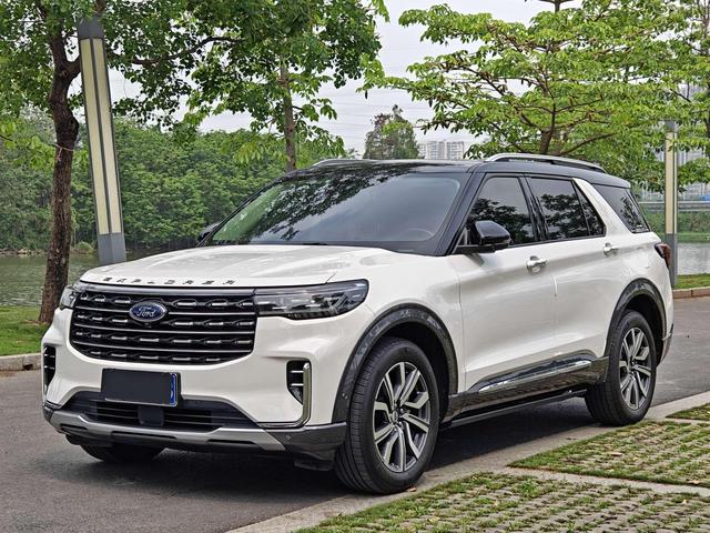Ford Explorer Раздел 2023 EcoBoost 285 4WD Titan Jin Edition 7 seat – фото 1